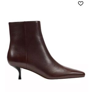 //MARC FISHER LTD// Kiona Leather Kitten Heel Booties